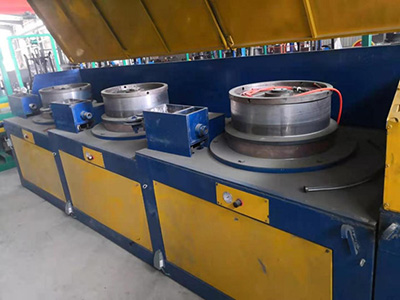 直進(jìn)式拉絲機(jī)案例圖片2